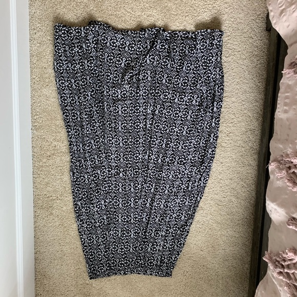 Printed Maxi Skirt - Picture 5 of 5